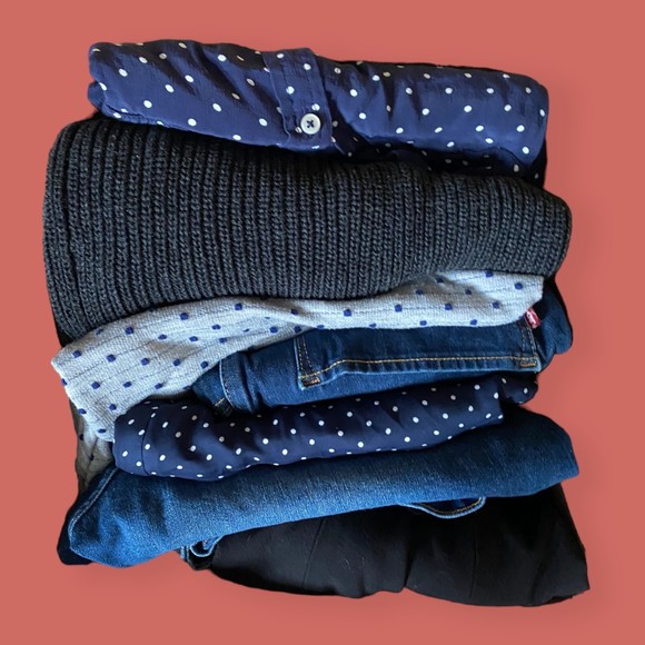 ✨SMALL MYSTERY BOX #1 (8 ITEMS) - Picture 1 of 2